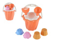 Set na piesok - vedierko so sitkom, lopatka, hrable, 4 bábovky 18x13 cm